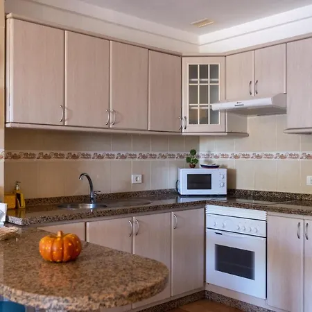 Apartamento En Playa La Arena *